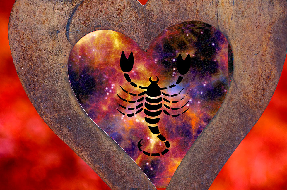 Женщина рак влюбленный. Любовь скорпиона. Скорпион любовь сердце. Любящий Скорпион. Страстный Скорпион.